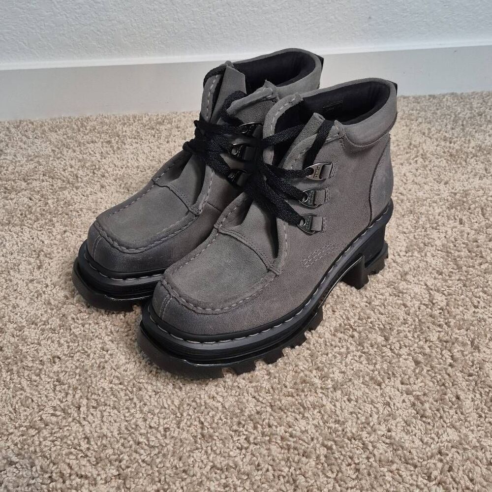 Dr. Martens Corran 3-Eye Suede Heeled Boots Size 6